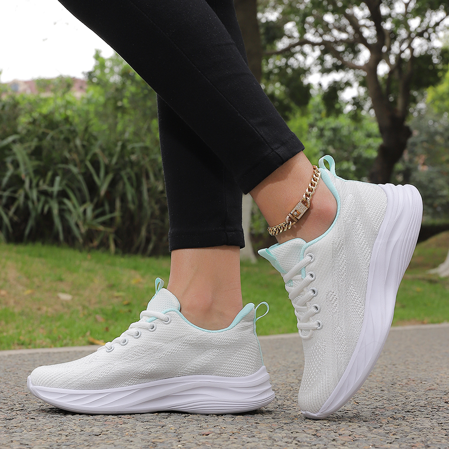 Women Flyknit Shoes (7)
